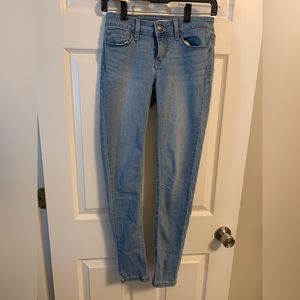 Levi super skinny jeans